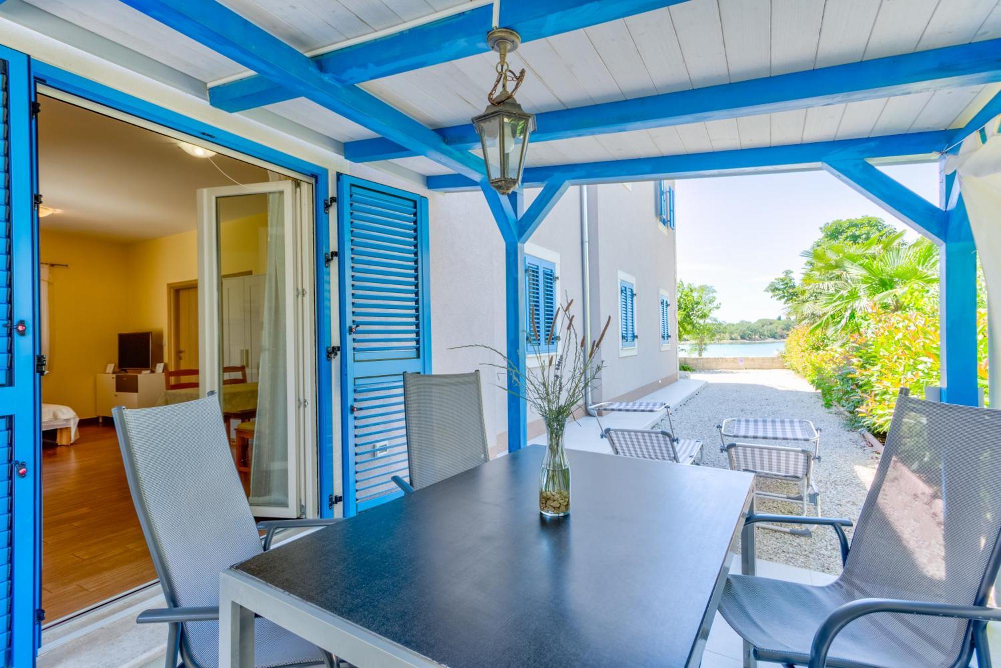 Apartment In Villa Moletto Seaside & Relax - 4 Guests Lovrecica  Exterior photo